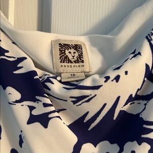 Anne Klein Navy and White Abstract V-Neck Dress